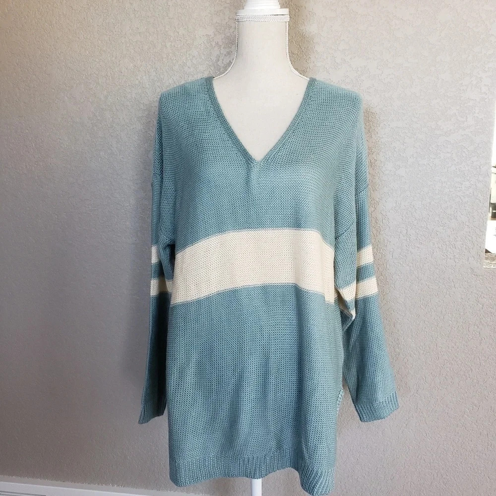 Wishlist light weight sweater.